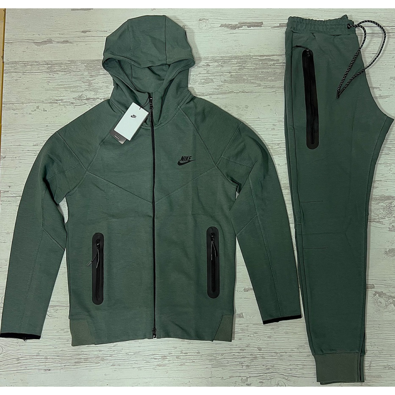  Мъжки спортен екип Nike Tracksuit Tech Fleece Green New model